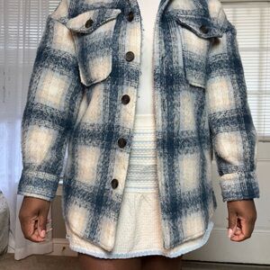 Bagatelle Collection blue and cream shacket size SMALL